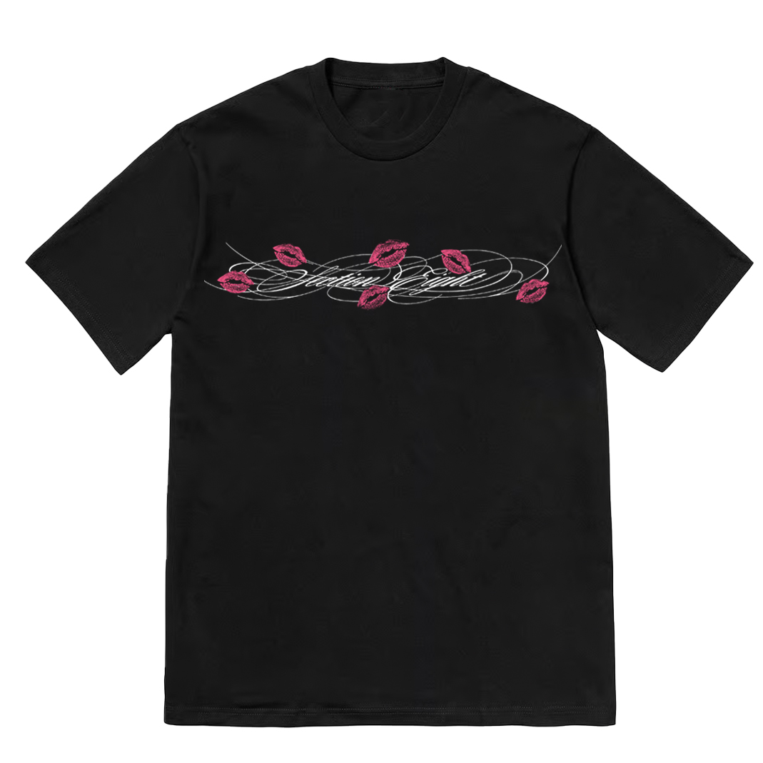 Script Kisses TEE